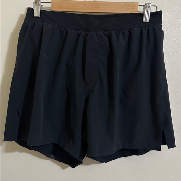 Ten Thousand Men’s Athletic Shorts XS 5” - Picture 3 of 3